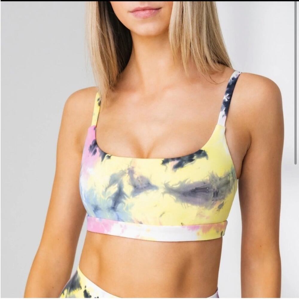 NEW Balance Athletica Vitality Ignite Bra Tie Dye Size Large